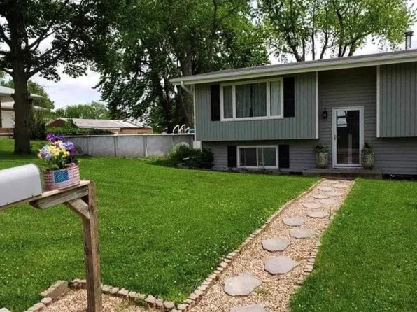 107 SE Boundary St, Mayview, MO 64071