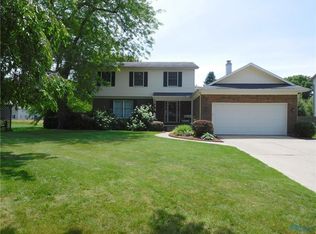1199 Applegate St, Waterville, OH 43566