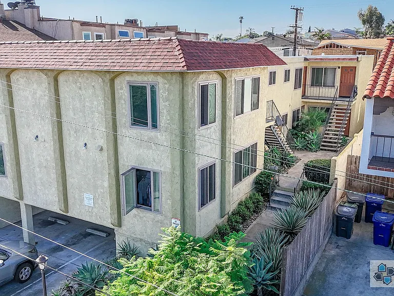 4345 Rialto St — Photo 7