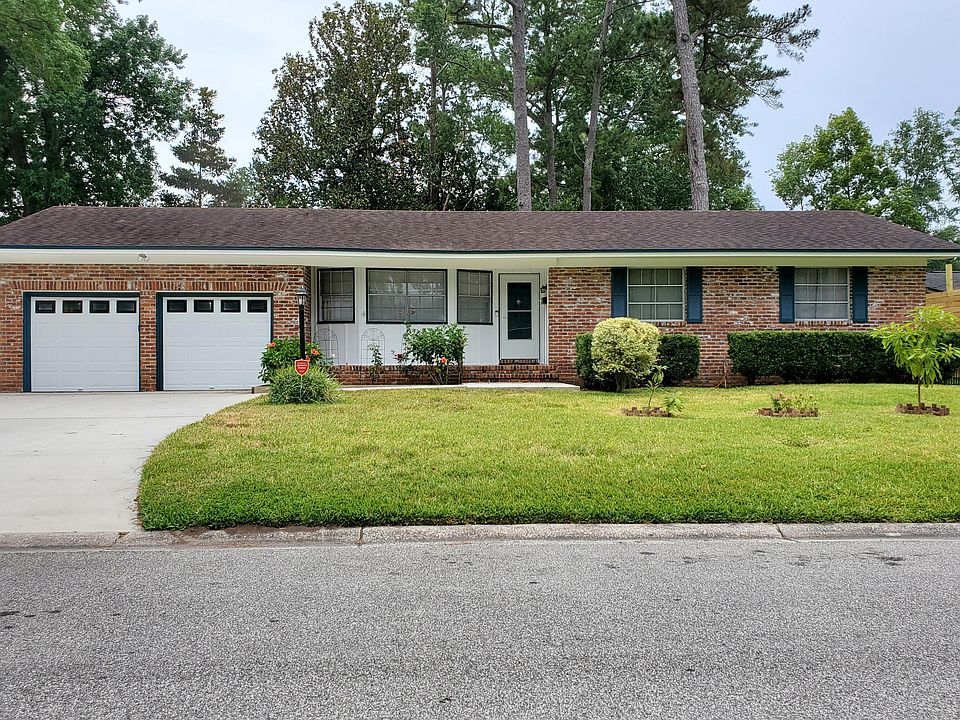 1st image of 4940 Brighton Dr