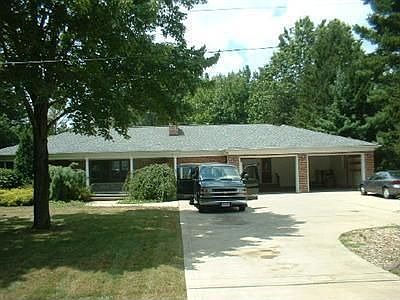 1st image of 814 Mechanic St
