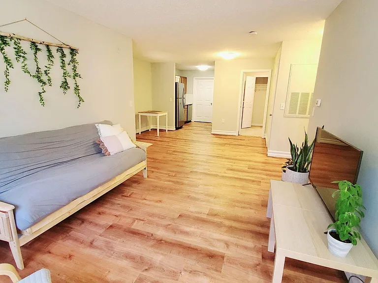 813 Granite St #F — Photo 5