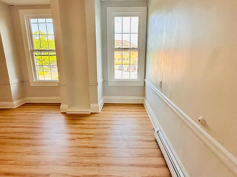 310 Union St — Photo 16