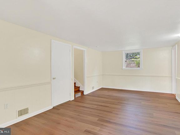 5th image of 55 Ridgeview Rd