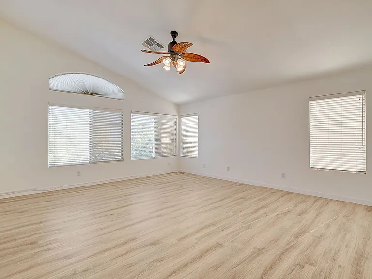 8401 Desert Quail Dr — Photo 41