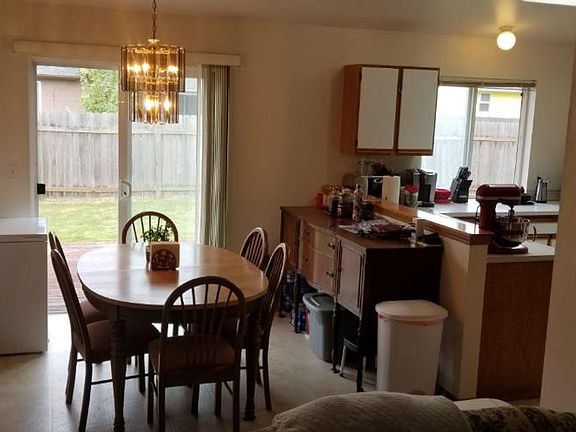 4th image of 1650 9th Ave