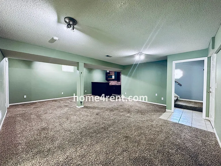 8601 England St — Photo 31