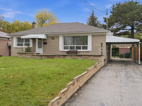266 Acton Ave, Toronto, ON M3H 4J3