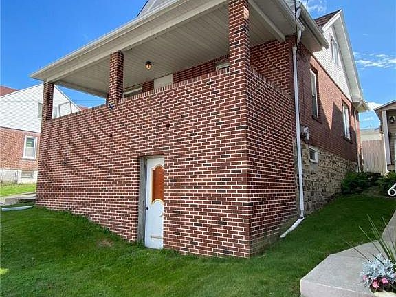 2nd image of 445 W White St