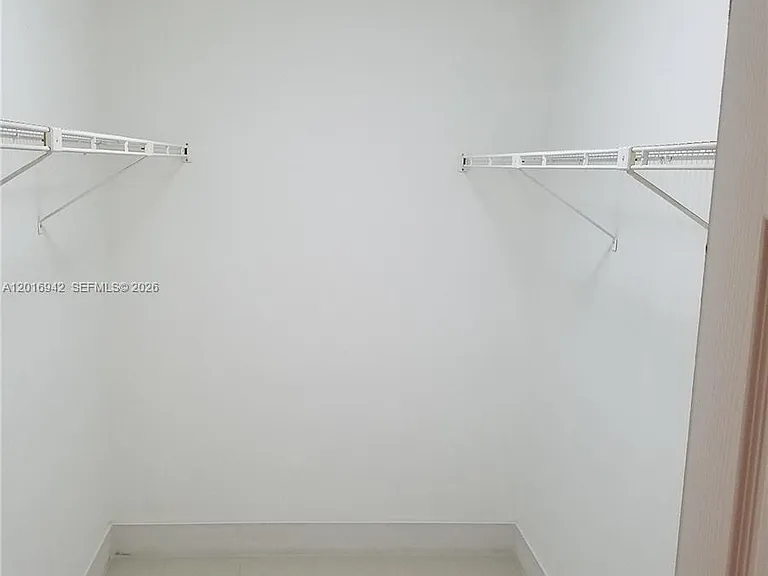 220 Lakeview Dr #206 — Photo 8