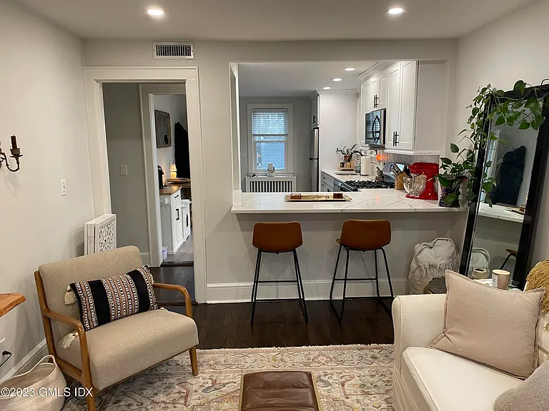 60 Weaver St #2 — Photo 9