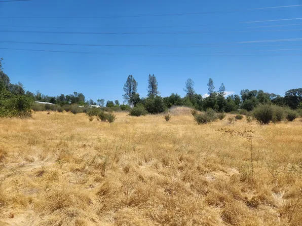 Thompson Ln, Redding, CA 96001