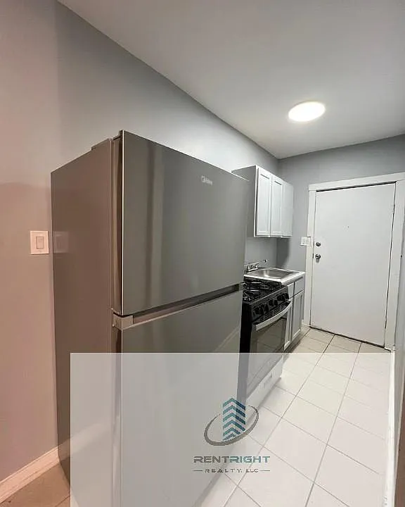 348-58 W 74th St #354-3E