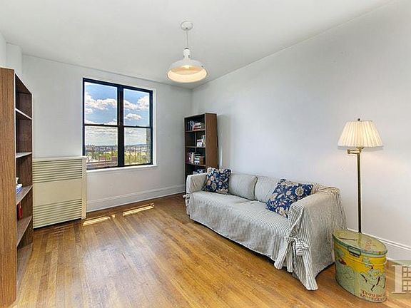 5th image of 2 Grace Ct APT 5K