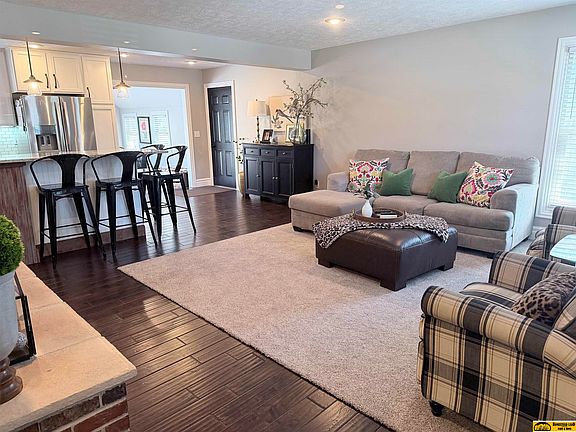 2nd image of 1212 Jane Way