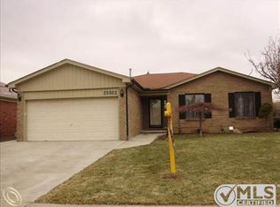 35523 Collingwood Dr, Sterling Heights, MI