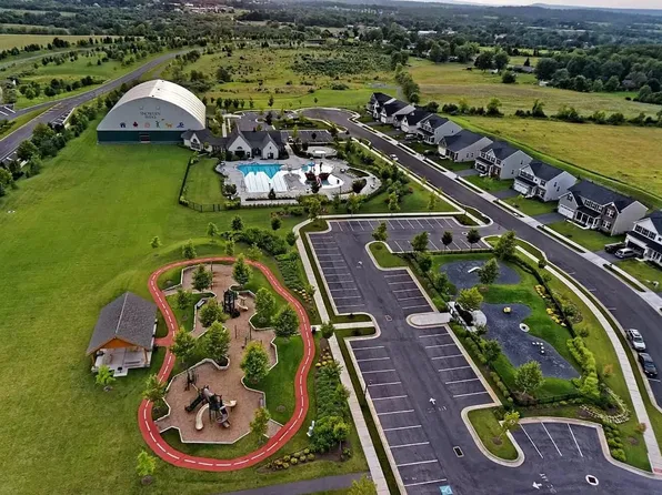 320 Starry Way Dr, Stephenson, VA 22656