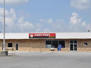 350 Main St, Huntland, TN 37345