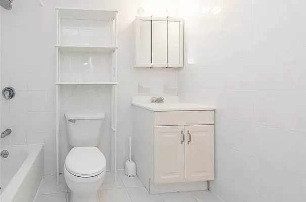 Rented by Modern Spaces | media 14