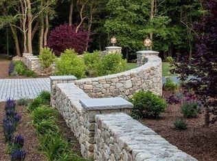 724 Temple St, Duxbury, MA 02332