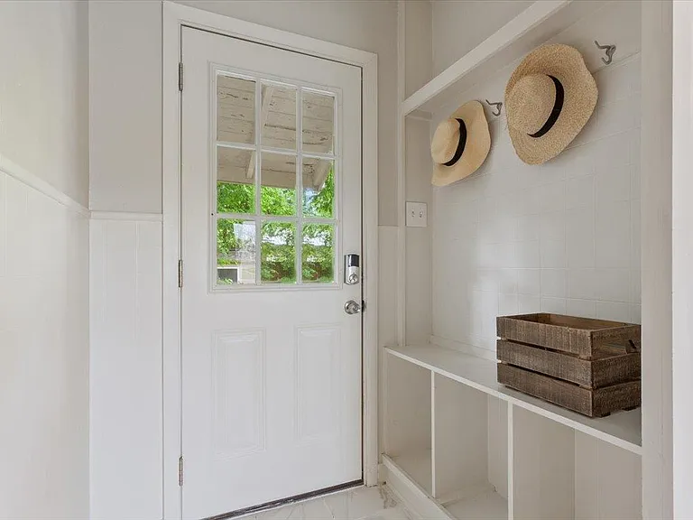804 Ash St — Photo 15