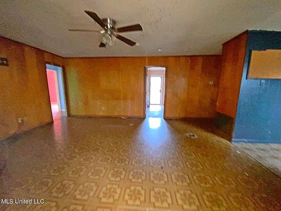 5th image of 589 Heatherwood Dr