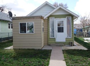 907 E 8th St, Cheyenne, WY 82007