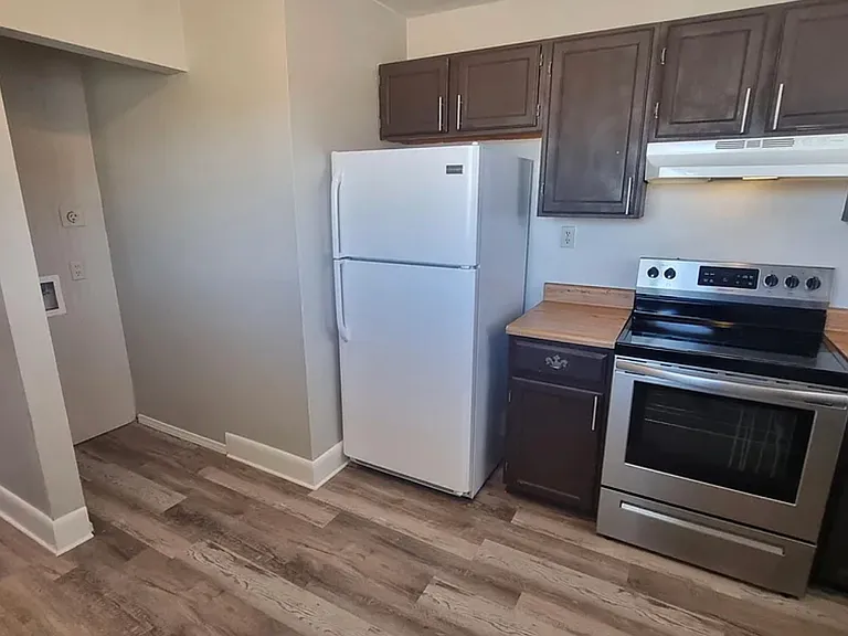 1043 Mazatlan Cir #B — Photo 5