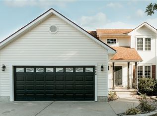 2854 E Diehl Ave, Des Moines, IA 50320