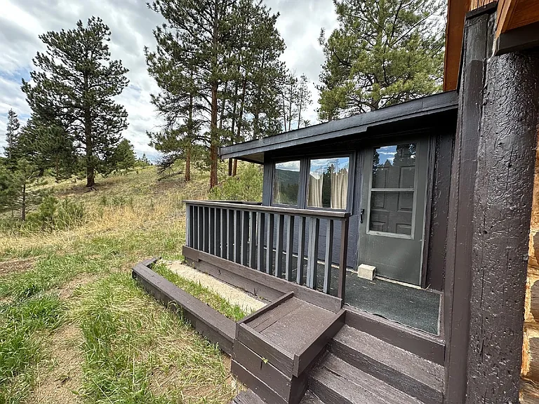 486 Shelton Dr — Photo 3