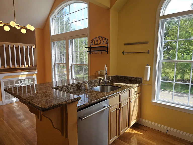 202 Falls Blvd — Photo 29