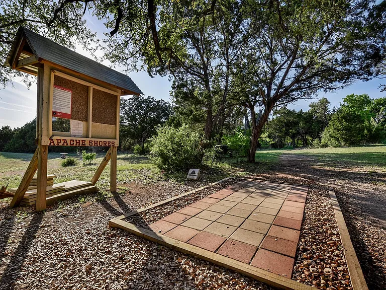 2603 Nocona Trl — Photo 26