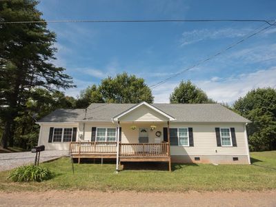 260 Laurel Lake Rd, Franklin, NC, 28734