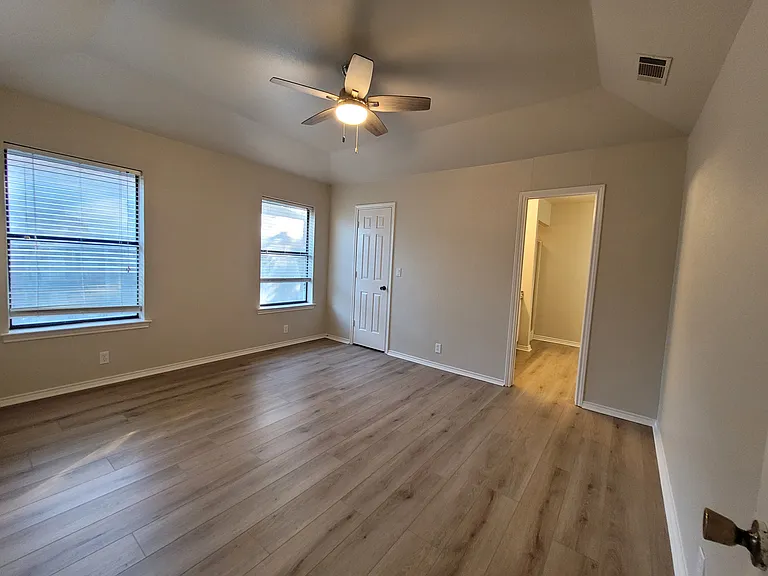 776 Santa Fe Trl — Photo 18