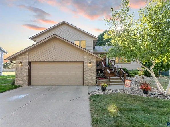 4405 E 36th St, Sioux Falls, SD 57103