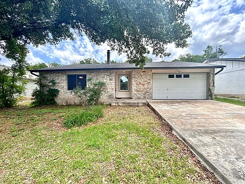 3305 Oak Aly Photo 1