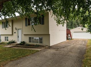 406 41st Ave NW, Rochester, MN 55901