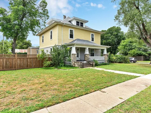 802 E Harvey Ave, Wellington, KS 67152