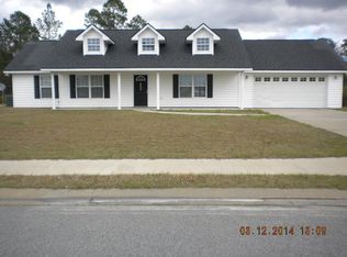 695 Parish Loop NE, Hinesville, GA 31313