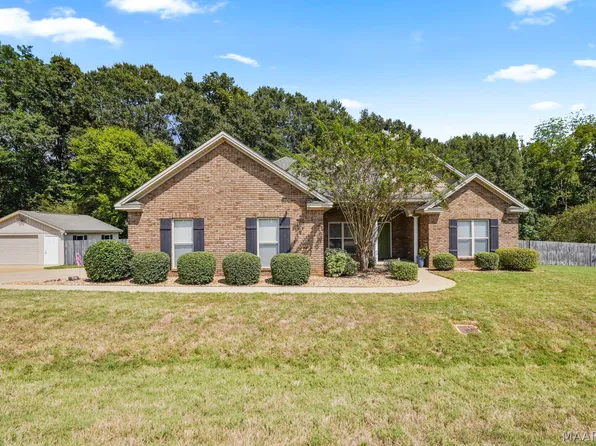286 Jennifer Ln, Deatsville, AL 36022