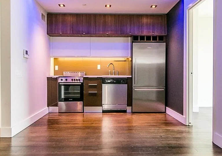 146 Meserole St #5D — Photo 36