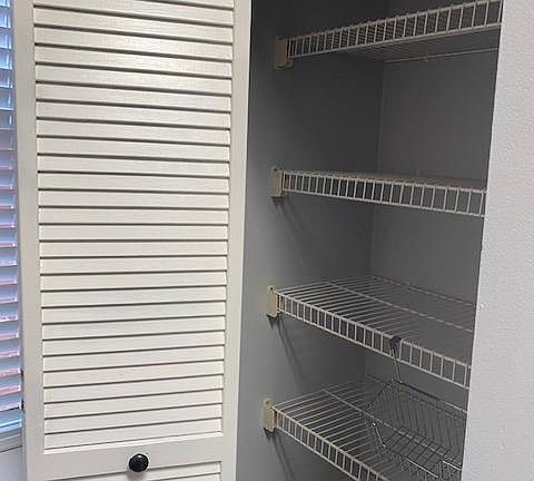 Kitchen pantry