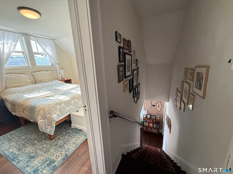 21 Elgin Ave — Photo 23