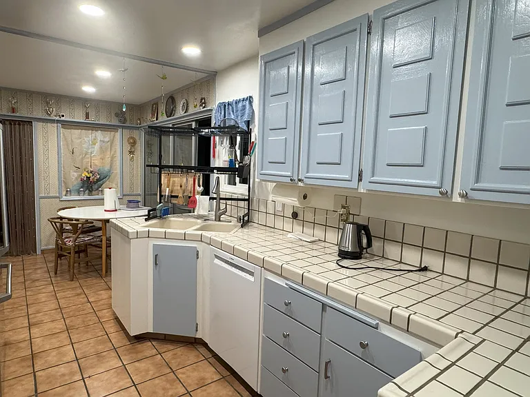 3553 Laurant Way — Photo 8