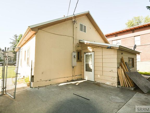 3rd image of 343 11th St