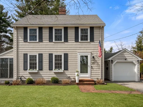20 Pilgrim Rd, Reading, MA 01867