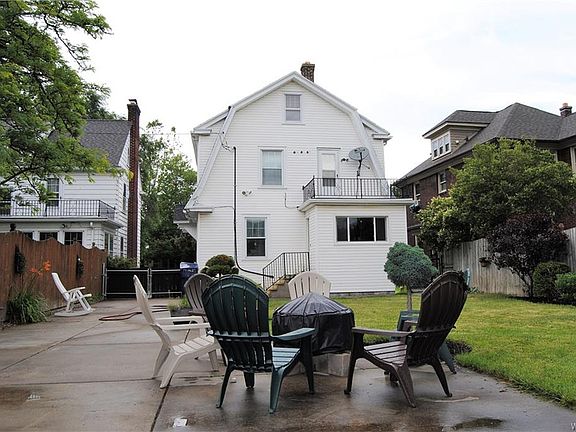 4th image of 120 Wingate Ave