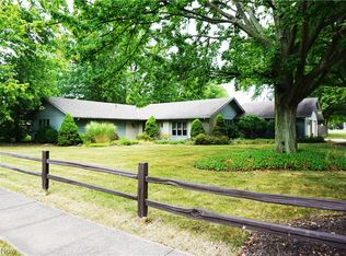 10819 Watercress Rd, Strongsville, OH 44149