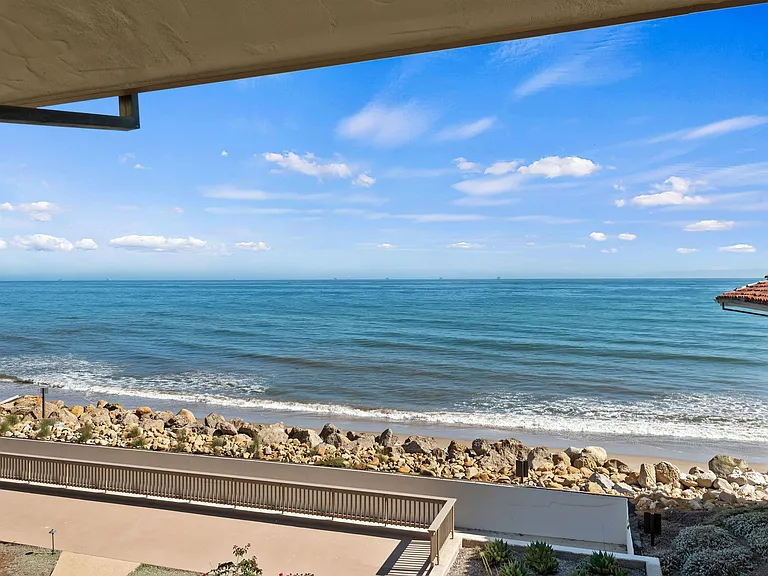 1333 Plaza Pacifica — Photo 14