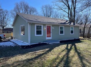 1292 Market St, Charlestown, IN 47111